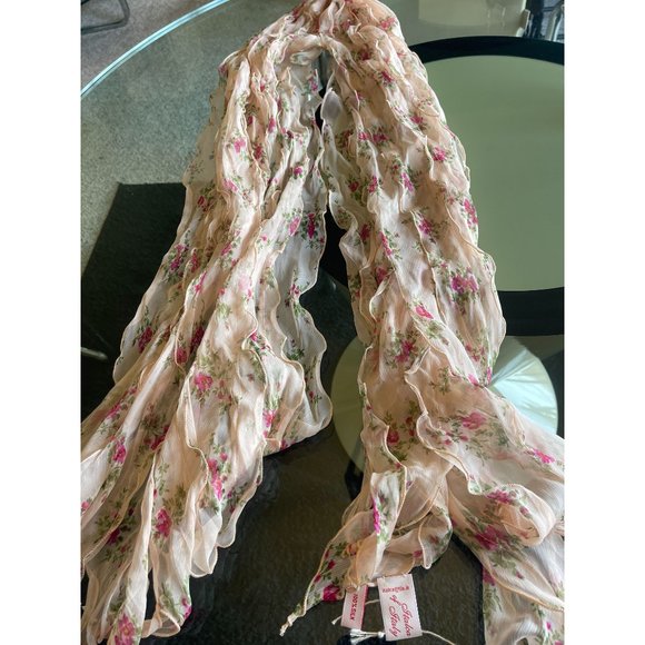 NWT Macy's Italca of Italy 100% Silk Floral Print Pink Scarf One Size - Picture 3 of 6